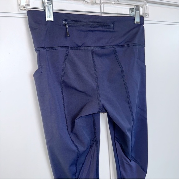Lululemon Pace Rival Crop (22")
Blueberry Jam Size 4 - Picture 9 of 14
